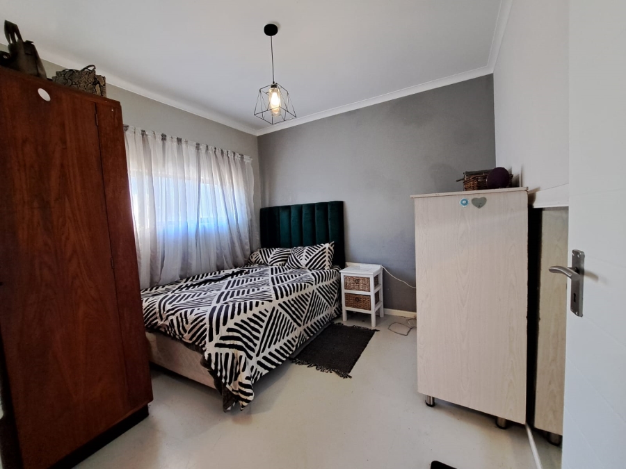 2 Bedroom Property for Sale in The Connifers Western Cape